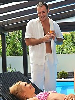 Super sexy blonde babe Cindee White got fucked