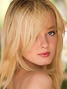 Kenze Thomas slides off her black panties