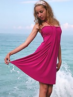 Skokoff's Janetta flashing tits on the beach