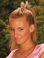 Carmen S wets her pussy