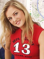 Sexy-Babes.tv (Pics) - Silvie Thomas - Sexy blonde Silvie Thomas shares hot body in her room